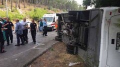В Анталье перевернулся автобус с туристами: пострадал казахстанец