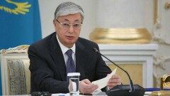 Токаев подписал поправки об ответственности чиновников за коррупцию подчинённых