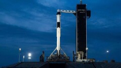 Запуск космического корабля Илона Маска отложили в последние минуты перед стартом