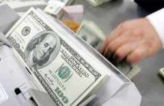 Почти сутки полицейские в Индии считали конфискованную взятку