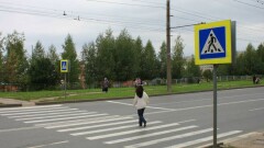 В Павлодаре водитель "Лады" на скорости сбил девушку на пешеходном переходе и скрылся