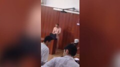 Преподаватель устроил стриптиз во время лекции в медуниверситете