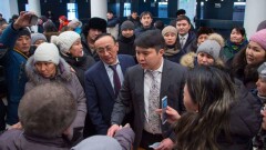 Власти Астаны отменили встречу акима с многодетными матерями