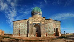 В мавзолее Яссауи фотосъёмку сделали платной – 300 тенге за кадр 