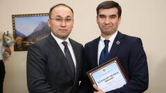 Министр Абаев отметил Кирилла Гончарова за спасение трёхлетнего мальчика из покорёженного авто