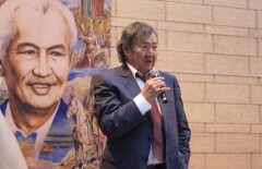 Олжас Сулейменов упрекнул казахских писателей в непочтительном поведении