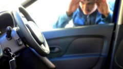 Столичные полицейские помогли россиянину вскрыть автомобиль