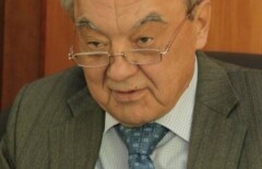 Булат БАЕКЕНОВ: А через «рамку» всё равно придётся пройти...