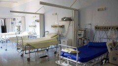 В Алматы после кесарева сечения умерла роженица. Медиков отстранили от должностей