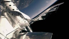 Virgin Galactic вывела пассажира на околокосмическую высоту