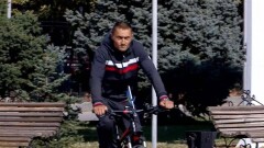Девять дней на велосипеде в Астану ехал чиновник из Шымкента 