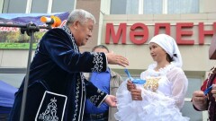 Сразу семь многодетных семей обрели крышу над головой в Алматинской области