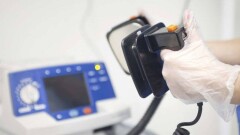 В Астане решили все школы обеспечить дефибрилляторами