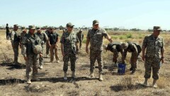 Министр обороны РК произвёл ротацию военнослужащих в Арыси