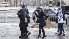 Из-за гололёда отменены занятия для школьников в ВКО