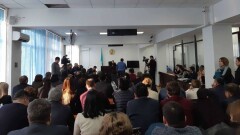 Суд над Жомартом Ертаевым в Алматы: на скамье подсудимых два экс-руководителя Bank RBK