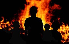 Школьница вынесла из горящего дома в Кызылорде троих малышей 