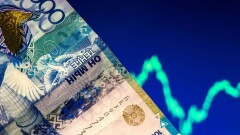 Курс доллара на бирже приблизился к 384 тенге