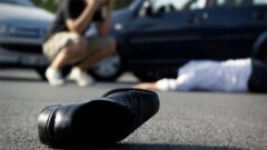 Полицейский насмерть сбил двух пешеходов в Алматинской области