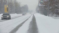 Қолайсыз ауа райына орай бірнеше өңірде жолдар жабылды