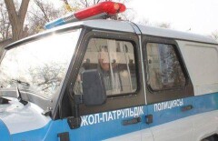 Нежелающий ехать в участок карагандинец лёжа сопротивлялся наряду полиции