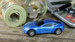 Автомобили с объёмом двигателя свыше трёх литров решили пока не причислять к предметам роскоши