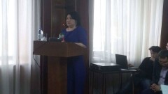 Совет по этике рекомендовал объявить строгий выговор чиновнице МОН за грубость 