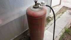 Пожилая женщина погибла из-за хлопка газовоздушной смеси в жилом доме Алматы