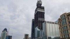 Строители "Абу-Даби Плазы" обратились в Nur Otan с жалобой на незаконное увольнение