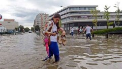 Из-за мощного ливня в Стамбуле закрыли аэропорт 