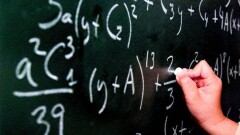 В Грузии учителям-пенсионерам, готовым уволиться, выдадут зарплату за два года