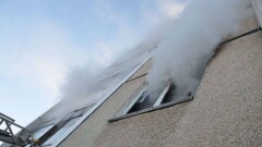 В Талдыкоргане две девочки остались одни в запертой горящей квартире. Их спас студент