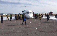 Обнародовано видео аварийной посадки самолёта Bek Air в Астане