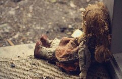 Педофила, утащившего со двора двух маленьких сестрёнок, осудили в Шымкенте