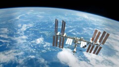 Экипаж Международной космической станции встретит 2019 год 15 раз 
