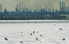 Грязная река Урал взволновала Леонардо Ди Каприо