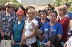 Подрядчики АО "АрселорМиталТемиртау" устроили митинг