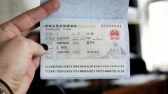 Китай приостановил выдачу индивидуальных виз казахстанцам