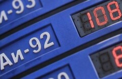Казахстанцам нужно забыть о дешевом бензине, заявляют эксперты