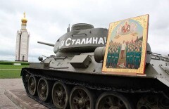 В России Сталина внезапно возвели в лик святых