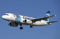 Пропавший самолёт EgyptAir упал в Средиземное море