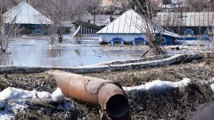 Потоп в Зыряновске: 74 дома всё ещё под водой, её уровень достигает трёх метров 