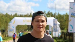 Данияр Елеусинов поделился прогнозом поединков Головкина и Мейвезера