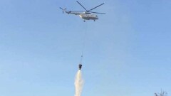 Пожар на Кок-Тобе потушили до заката. Решающим фактором стал сброс воды с вертолётов