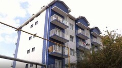 На месте аварийного дома в Шымкенте построили аварийное общежитие