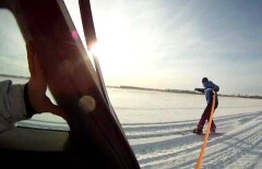 Видео экстремала - сноубордиста на трассе под Карагандой попало в соцсети