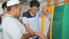 Жители Арыси начали получать компенсацию в размере 100 тысяч тенге