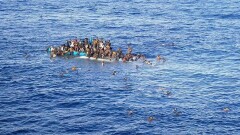 В Средиземном море затонула лодка с сотней мигрантов