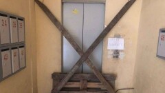 В Алматы расследуют несчастный случай во время ЧП с лифтом в многоэтажном доме