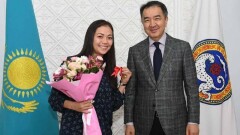 В Алматы работающей молодёжи вручили ключи от арендных квартир
